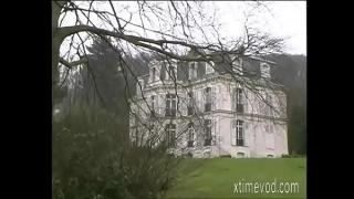 Блондинка в офисе подошла к молодому сотруднику и стала делать ему минет