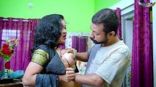 Две порнозвёзды занимаются сексом с мускулистыми парнями