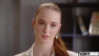 Мужчина у себя в доме наказал русскую красотку членом в пизду