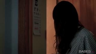 Подруги устроили оргию в доме парня