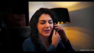 Парееь ебёт мулатку и кончает на лицо