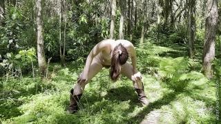 Негритянский мужчина лижет письку у симпатичной толстушки